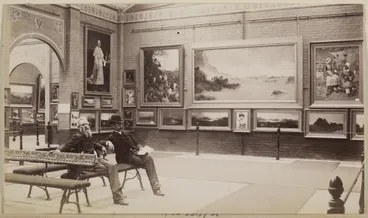 Image: Gallery V, Exhibition of Art, New Zealand and South Seas Exhibition
