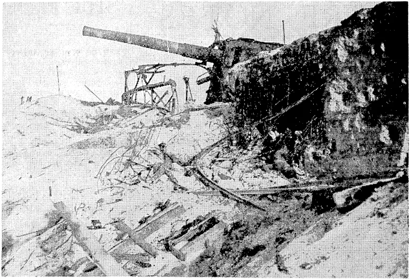 One of the heavy turret-type guns used by the Japanese to defend the island of Tarawa, recently captured by the Americans in their attack on the Gilbert Islands. (Evening Post, 17 December 1943)