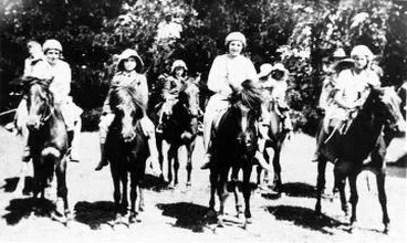 Image: Whareama pupils on horseback : photograph