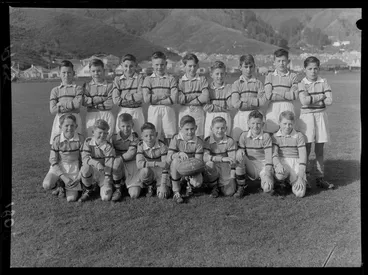 Image: Naenae Midgets rugby union football team, Lower Hutt