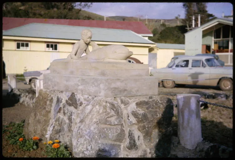 Opo statue, Opononi, 1961