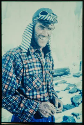 [Sir Edmund Hillary, Nepal]