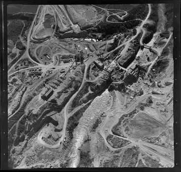 Image: Whakamaru Hydro Power Station, Waikato River