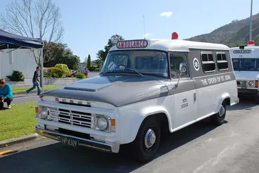 Image: Dodge Ambulance