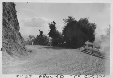 Image: Kaimai Road 1947