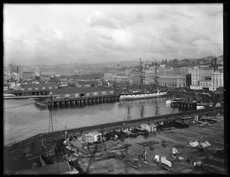 Auckland wharves and waterfront, 1908