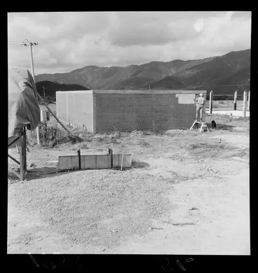 Image: A 'mud' house being constructed in Wainuiomata