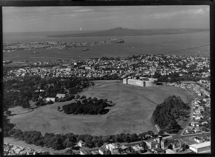 Auckland War Memorial Museum, rear view of exterior, Auckland Domain
