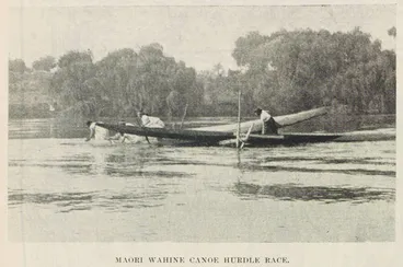 Image: Māori wahine canoe hurdle race