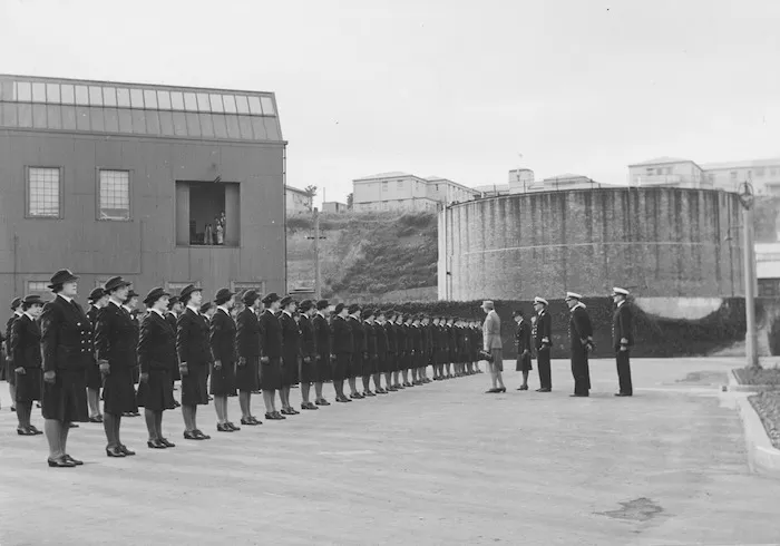 Eleanor Roosevelt inspecting WRNS at Devonport, Auckland