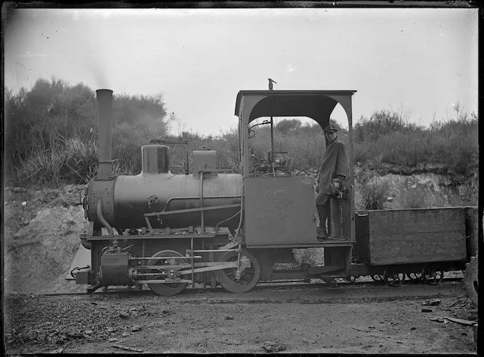 Steam locomotive, built by Orenstein & Koppel, Germany (maker's no. 1411)