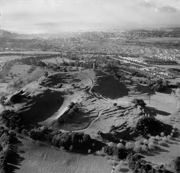 Image: One Tree Hill Domain and Cornwall Park