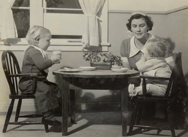 Karitane nurse with children, Auckland, 1947