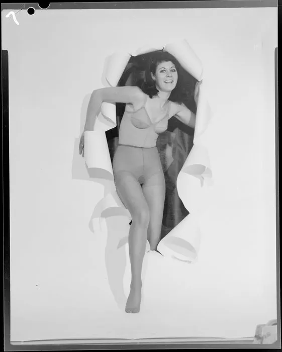 Kenyon, Brand and Riggs, Sally Anne panty hose