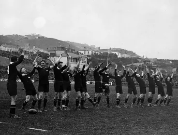 Image: All blacks performing the haka