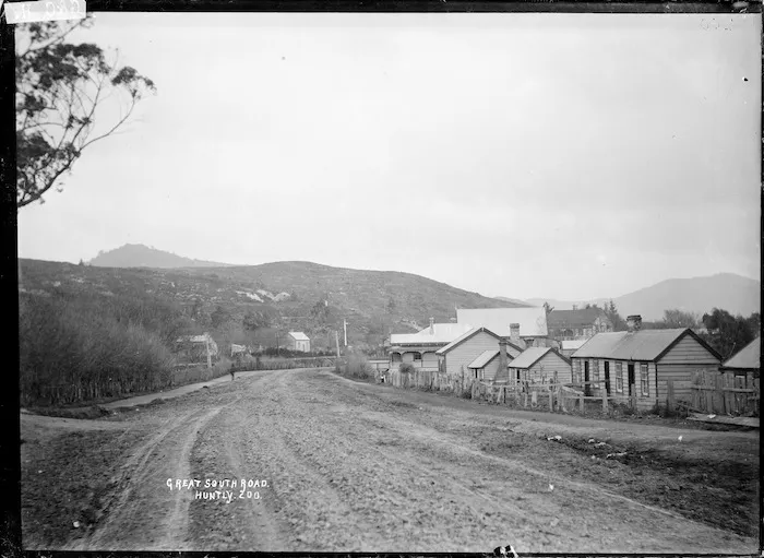 The Great South Road leading out of Huntly, ca 1910s