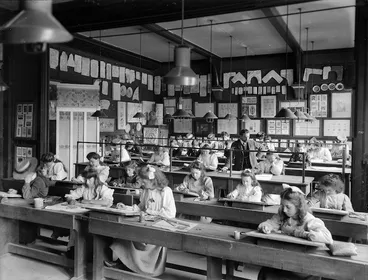 Image: Painting class at the University of Canterbury School of Arts
