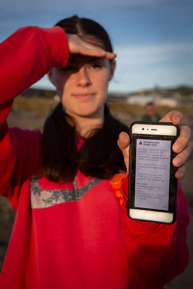 Edon O'Neill showing Emergency Alert for Covid-19 Alert Level 4