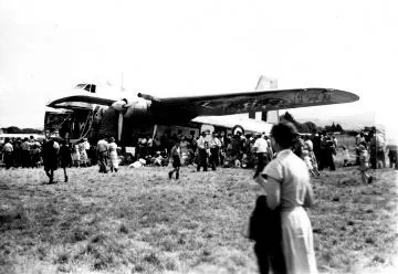Bristol Freighter of RNZAF at Hood Aerodrome : Photograph