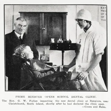 Image: Prime Minister opens school dental clinic