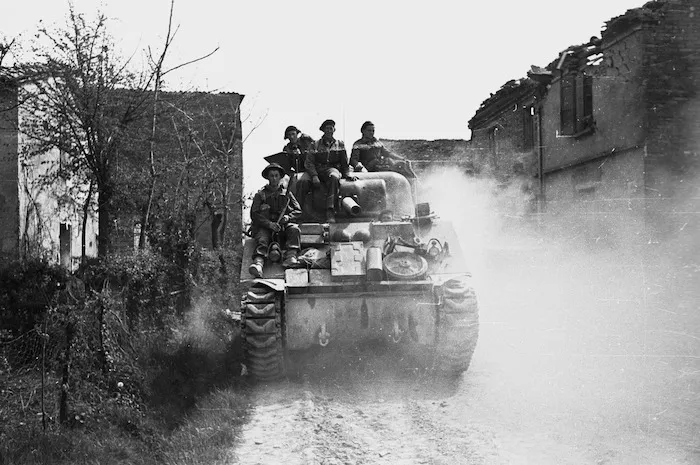 Kaye, George, 1914- : NZ tanks arrive at Barbiano, Italy, during the drive across the Senio River