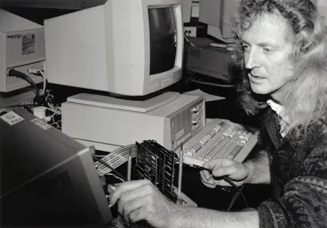 Image: Central Institute of Technology in operation; Hugh Anderson, software engineering tutor; outstanding tutor award.