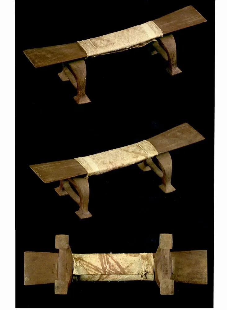 Kali toloni (head rest)