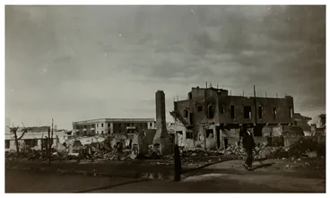 Image: 1931 Hawke's Bay Earthquake - Unidentified Damaged Street