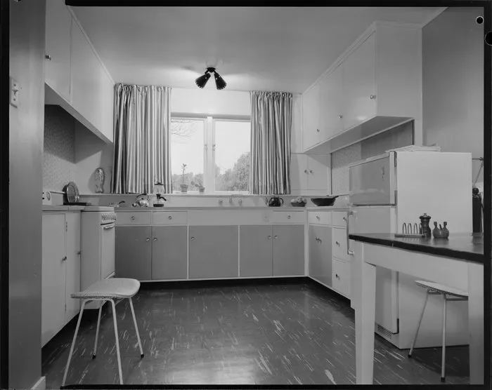 Ellis house, 5 Glentui Grove, Khandallah, kitchen