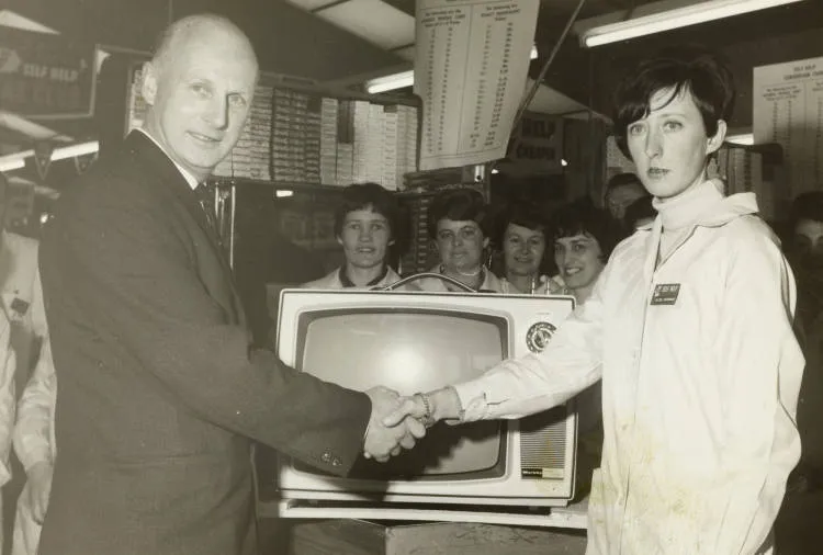 Champion cash-handler, Papatoetoe, 1967