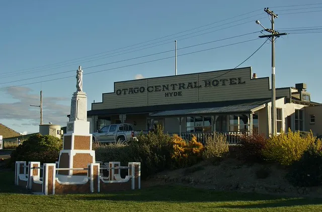 Hyde: Otago Central Hotel