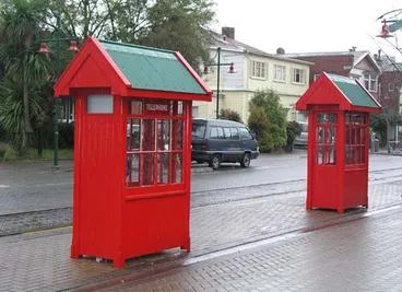 Image: The telephone box war