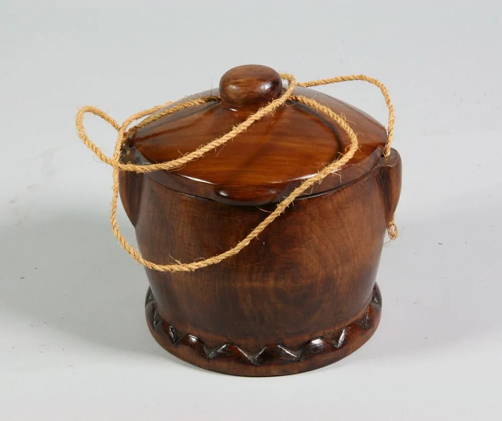 Tuluma (fishing tackle box)