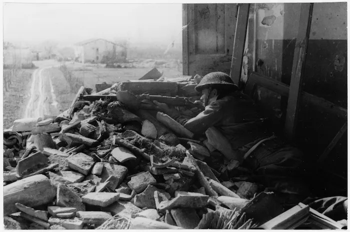 Private E B Jones of the Maori Battalion, in Italy during World War 2