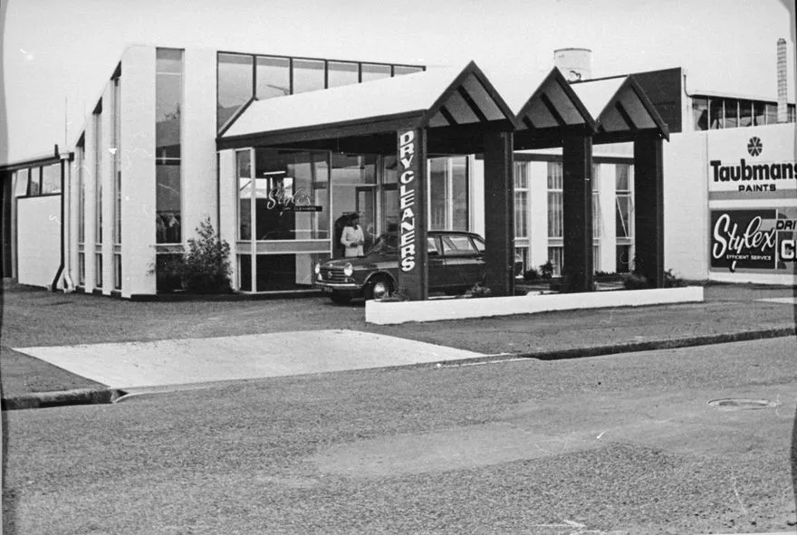 Stylex Drycleaners, Main Street