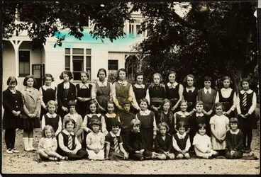 Image: Meadow School pupils, undated.