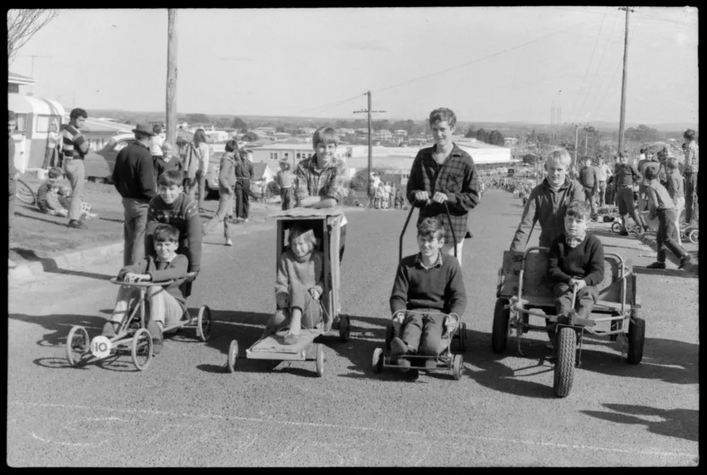 Greerton Speedsters: Orange Festival trolley derby