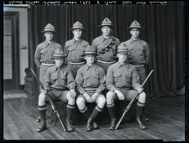 Image: Film Negative: Christ's College shooting eight 1927