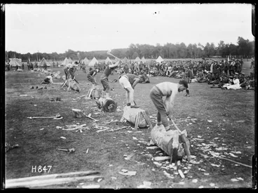 Image: Wood chopping competition at New Zealand Base Depot Sports, Etaples, 3 August 1918