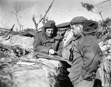 Image: [Brigadier R S Park, Major R McK Paterson and Lieutenant-Colonel J W Moodie at a forward observation post, Korea]