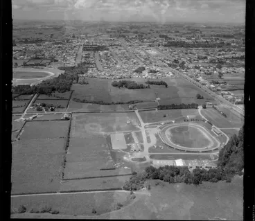 Image: Te Kapua Park Racecourse, Stratford, Taranaki