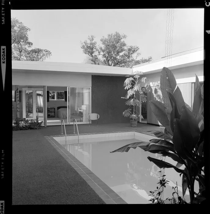 Tuston house, view of swimming pool area