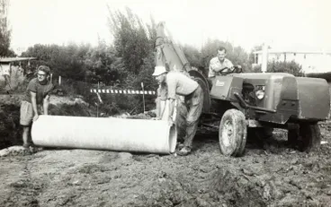 Image: Children's park, Manurewa, 1966