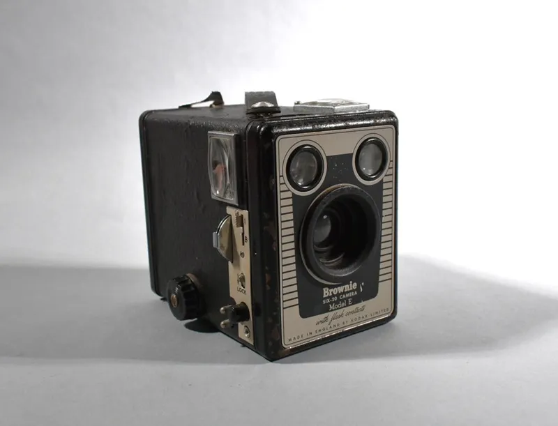 Kodak Six-20 Box Brownie Camera 'E'