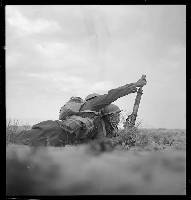 New Zealand soldiers working a mortar in Tripoli, Libya, during World War 2