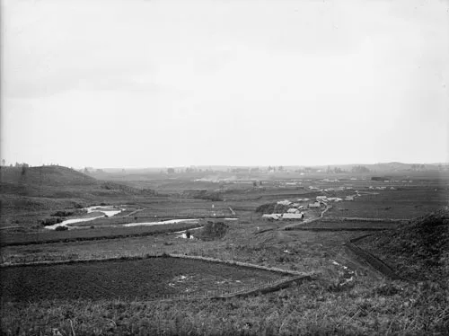 Whatiwhatihoe pā: landscape, 1884