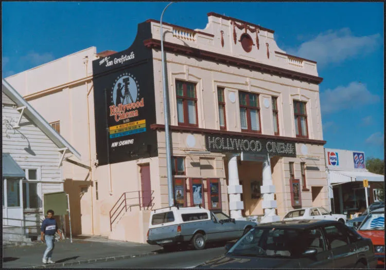 Hollywood Cinema, Avondale, 1990
