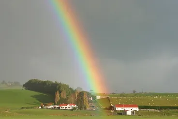 Image: Rainbow May 09 e