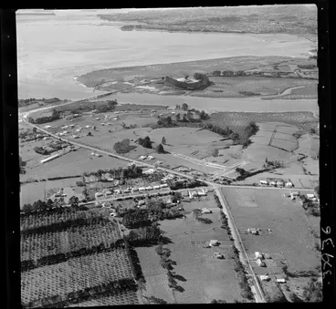 Image: Henderson, Auckland, including Te Atatu Road, Flanshaw Road and Edmonton Road