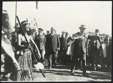 Image: Edward Prince of Wales visiting Rotorua, New Zealand